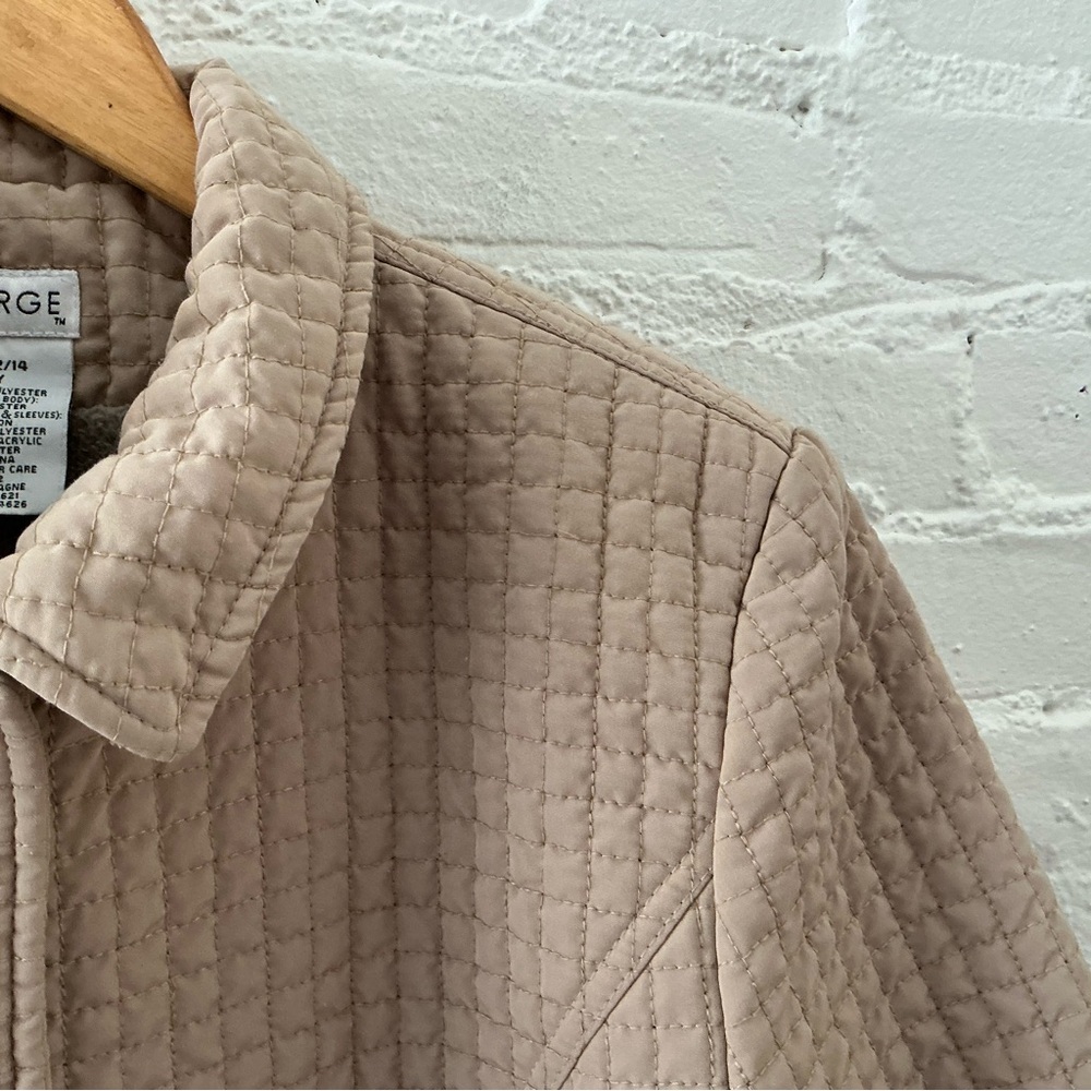 Womens Quilted Jacket Beige Tan Snap Front Classic Versatile Minimalist Size L - Picture 3 of 16